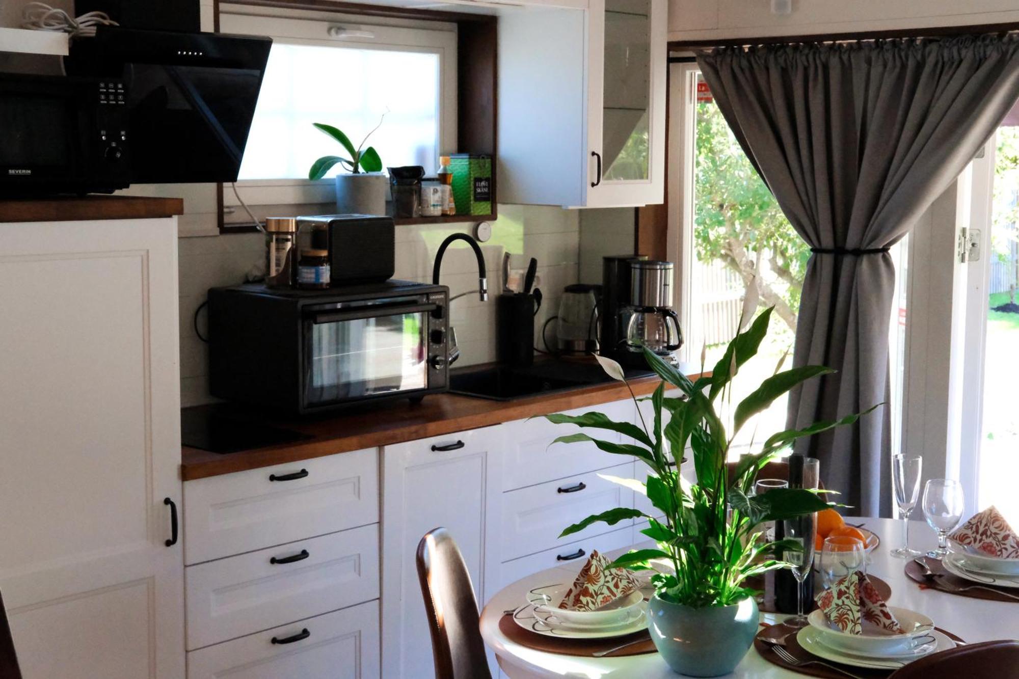 טרלבורג Cosy Cottage By The South Coast מראה חיצוני תמונה
